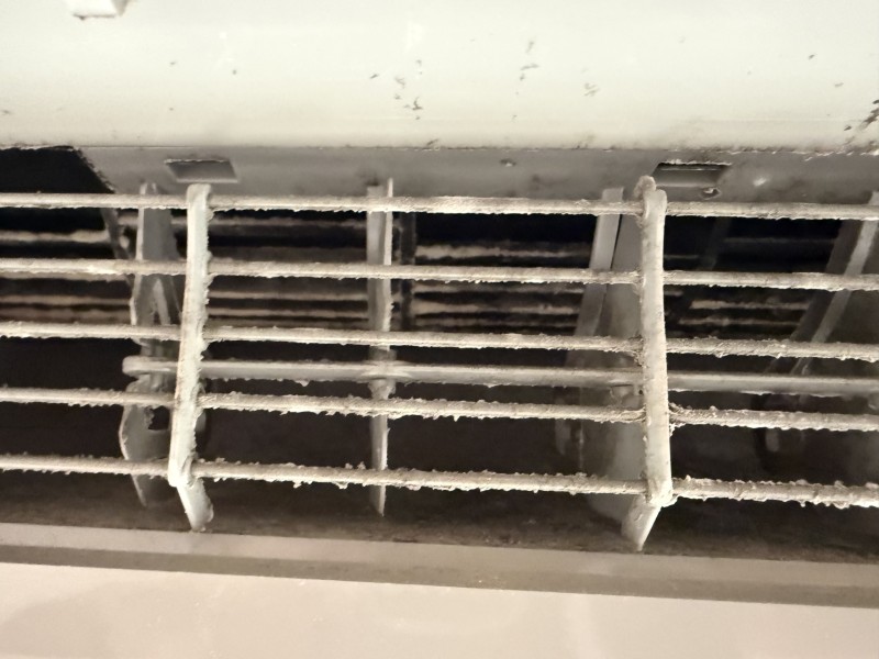 Entretien de 3 climatisations Daikin avec dépannage carte électronique à Draguignan